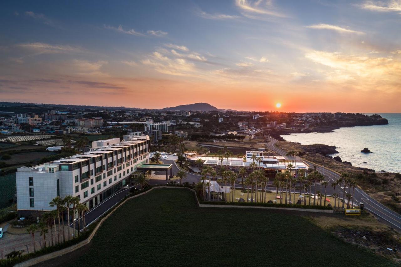 Uni Hotel Jeju Extérieur photo